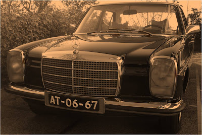 Mercedes W115